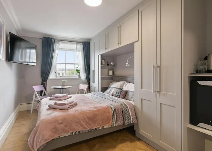 River 게스트하우스